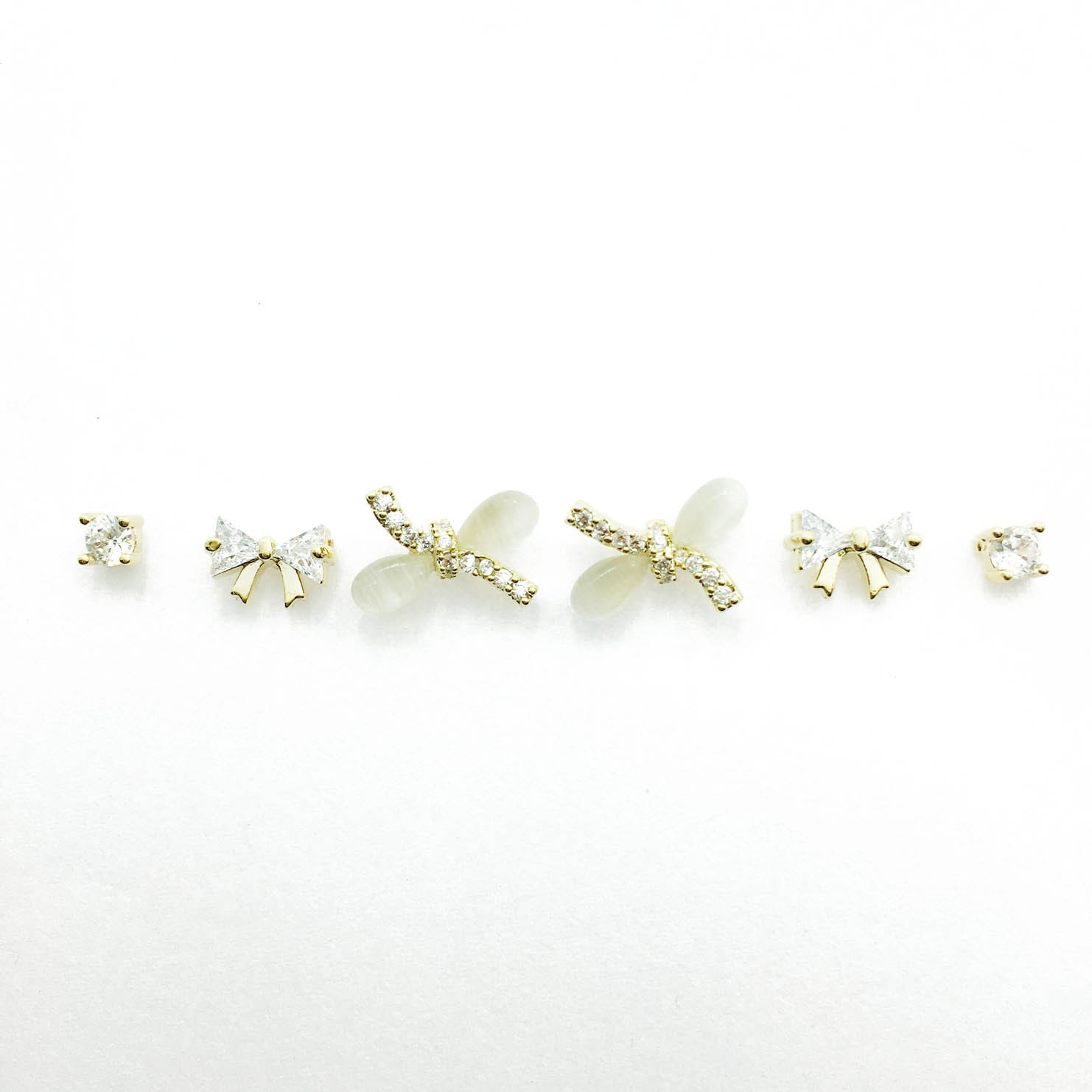韓國 925純銀 水鑽 蝴蝶結 一卡六入 耳針式耳環