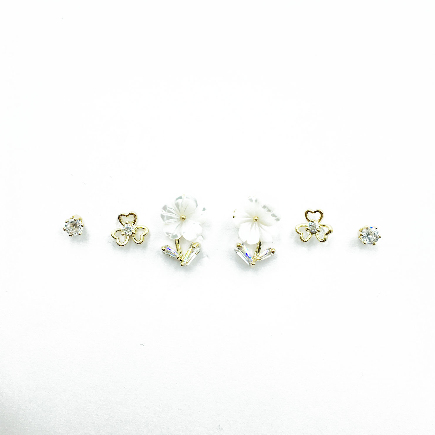 韓國 925純銀 水鑽 花朵 幸運草 一卡六入 耳針式耳環