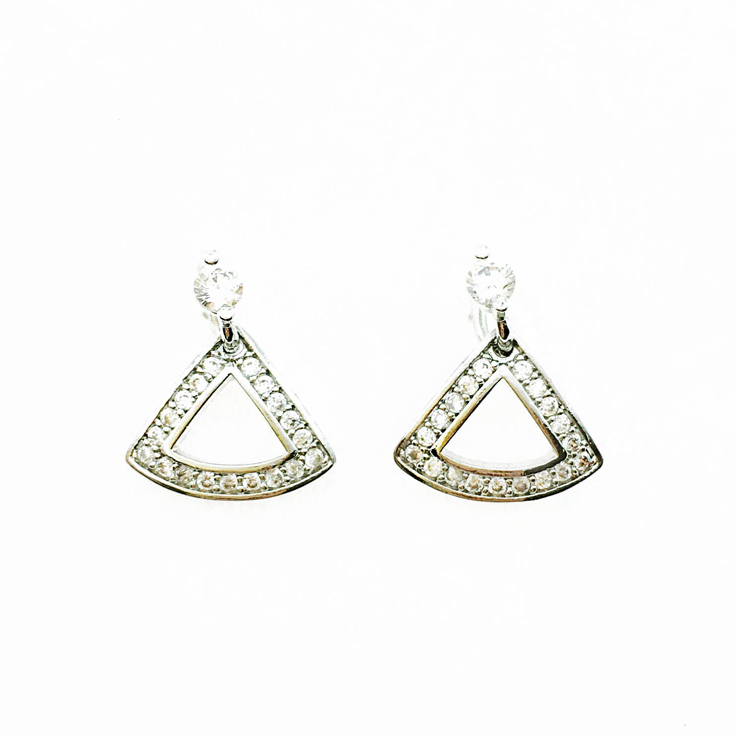 韓國 925純銀 水鑽 三角形 簍空 垂墜感 耳針式耳環